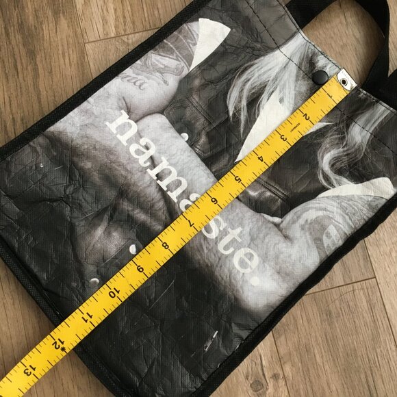 Lululemon 'Namaste Ride On' Reusable Bag - Picture 8 of 9